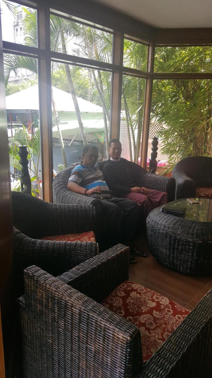 Sein Sein Hotel Mandalay